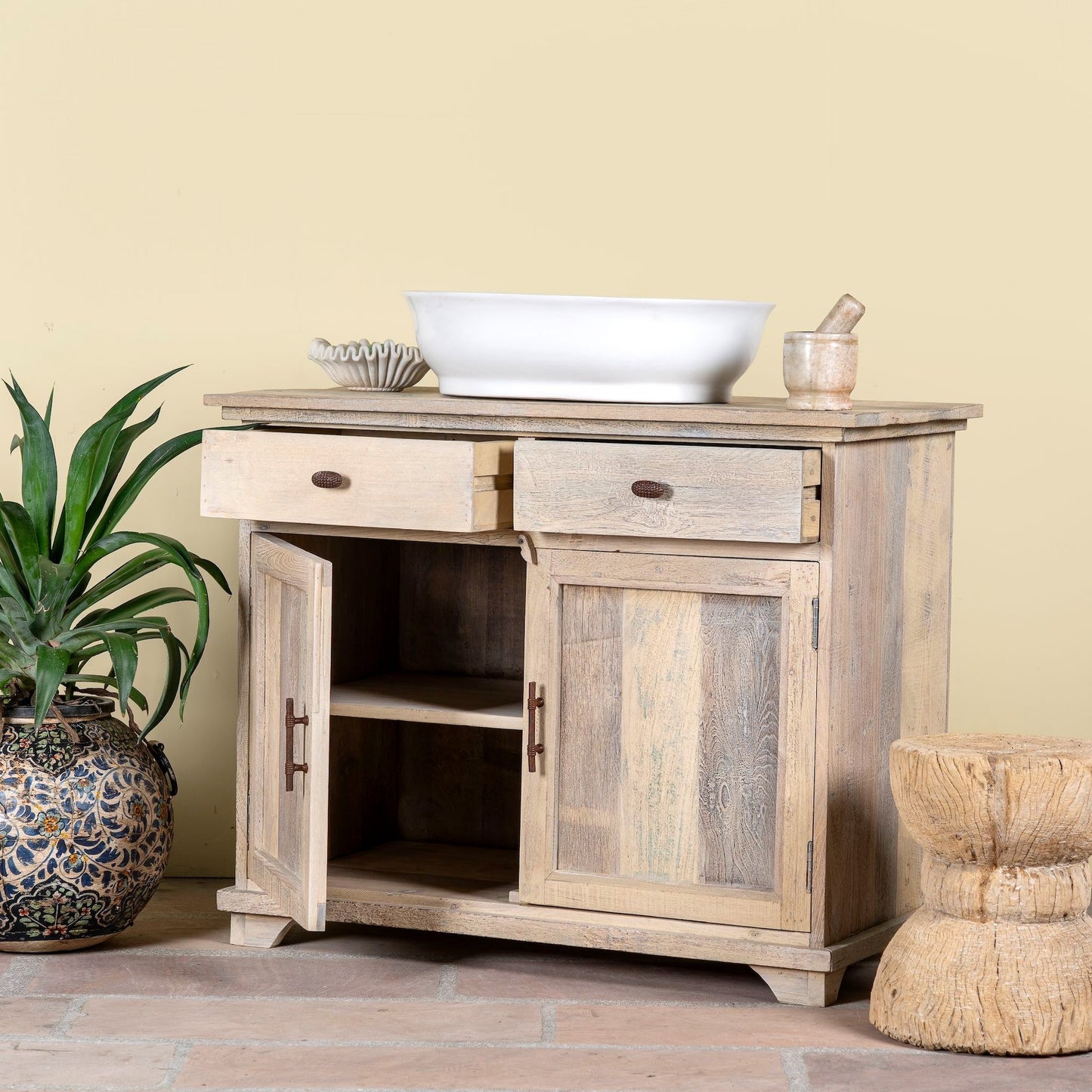 console table,
chest of drawers,
home furniture,
outdoor kitchen cabinets,
bedroom dresser,
sideboard cabinet,
chest of drawers