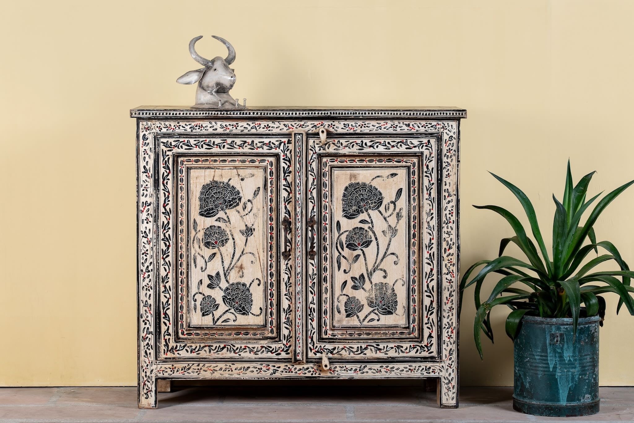 vintage furniture,
cabinet with mirror,
home cabinets,
cabinet with doors,
cabinets for sale,
cabinet furniture,
storage cabinet,
cabinet,
bar cabinet,
garage cabinets,
bathroom vanity,
kitchen cabinets,
shoe cabinet,
bathroom cabinets,
pantry cabinet,
cabinet doors,
filing cabinet,
garage storage cabinets,
entryway bench,
bathroom storage,
outdoor kitchen cabinets,
shoe storage cabinet,
custom cabinets,
black sideboard,
over the toilet storage,
corner cabinet,
cabinet makers near me,
cabinets near me
