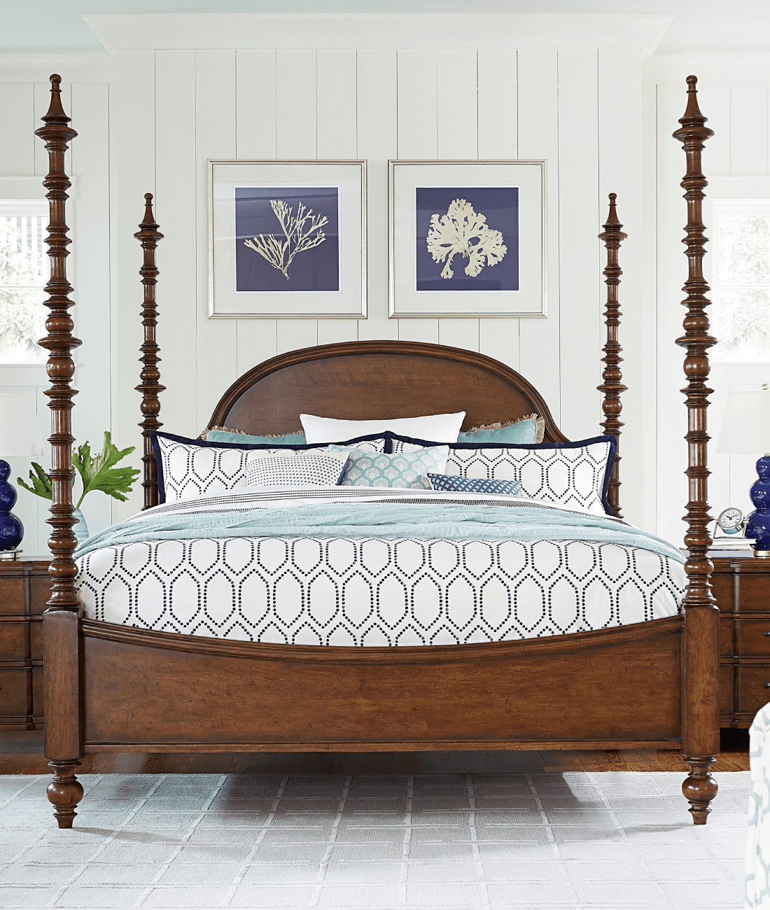 Aspin Classic Mango Wood Four Poster Bed – Handcrafted Solid Wood King Bed with Turned Posts - DOBRI ARTS AU