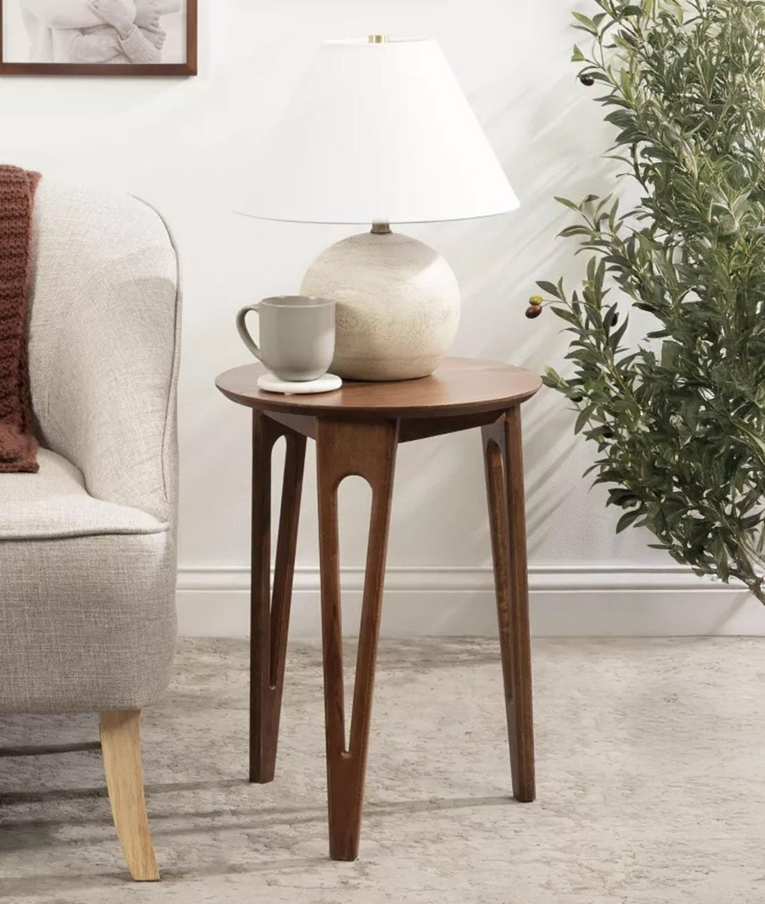 Elara Solid Mango Wood Round Side Table – Mid-Century Natural Wood Accent Table with Sculptural Cut-Out Legs - DOBRI ARTS AU