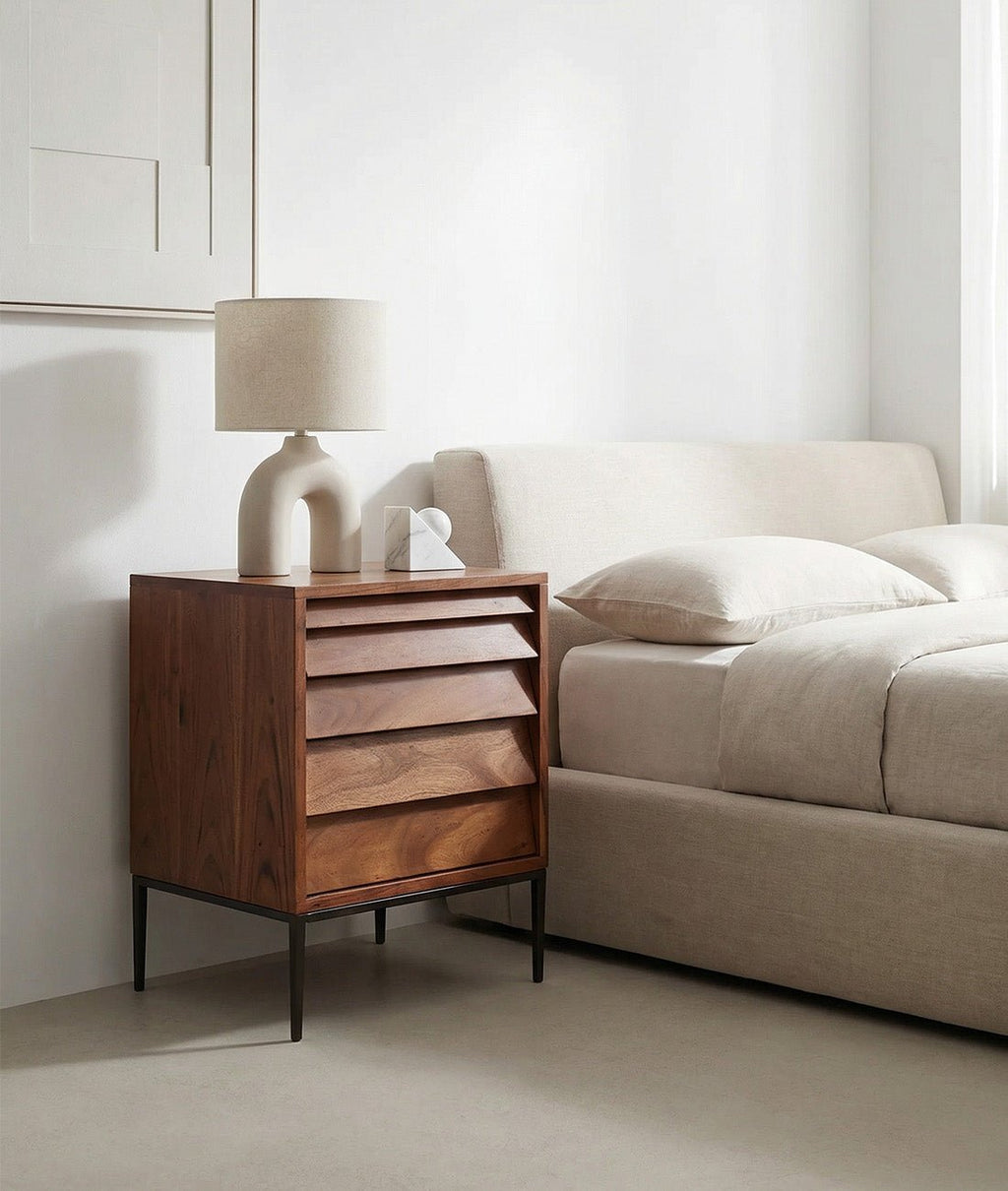 Elvara Acacia Wood Bedside Table – Tall 5-Drawer Nightstand with Iron Legs, Mid Century Storage Cabinet in Universal Teak - DOBRI ARTS AU