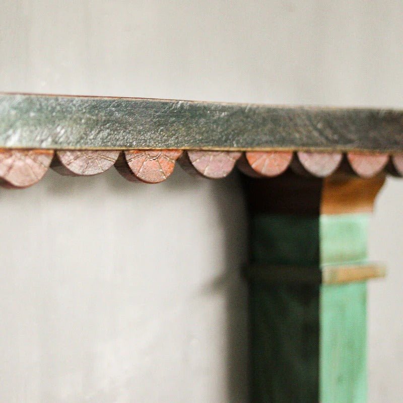 Hand-Carved Distressed Wooden Wall Shelf with Scalloped Edge – Compact Display Design - DOBRI ARTS AU