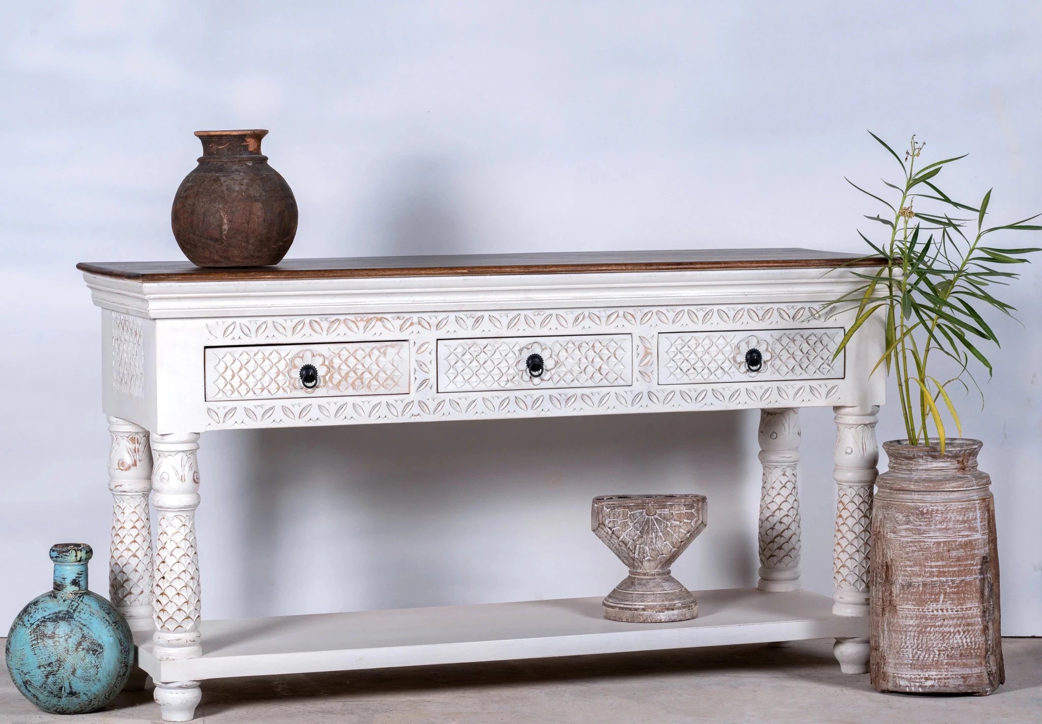 Hanuman White Carved Mango Wood Console Table with Shelf - DOBRI ARTS AU