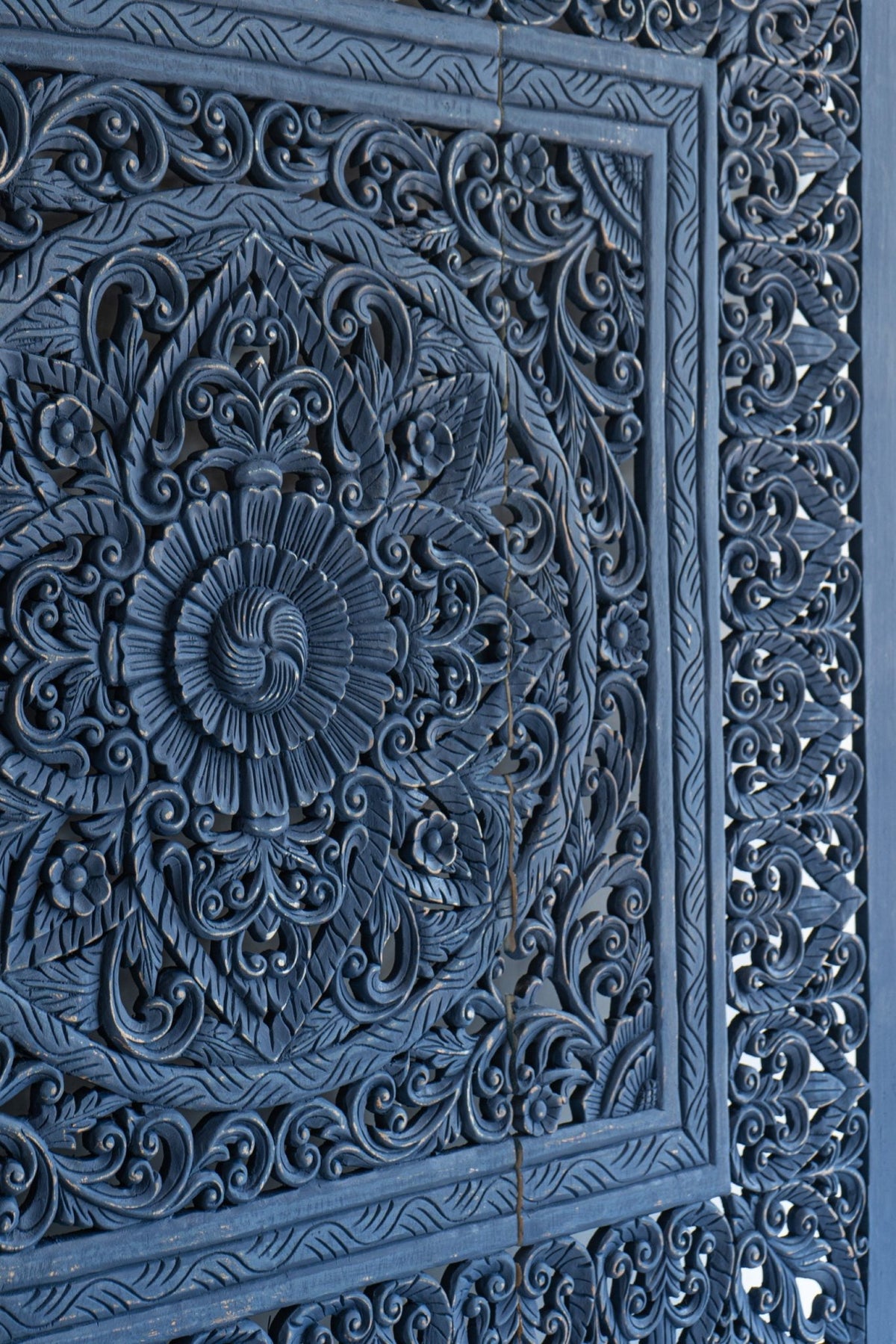 Indigo Hand Carved Mango Wood Floral Medallion Headboard – Ornate Indian Carved Decorative Wall Panel - DOBRI ARTS AU
