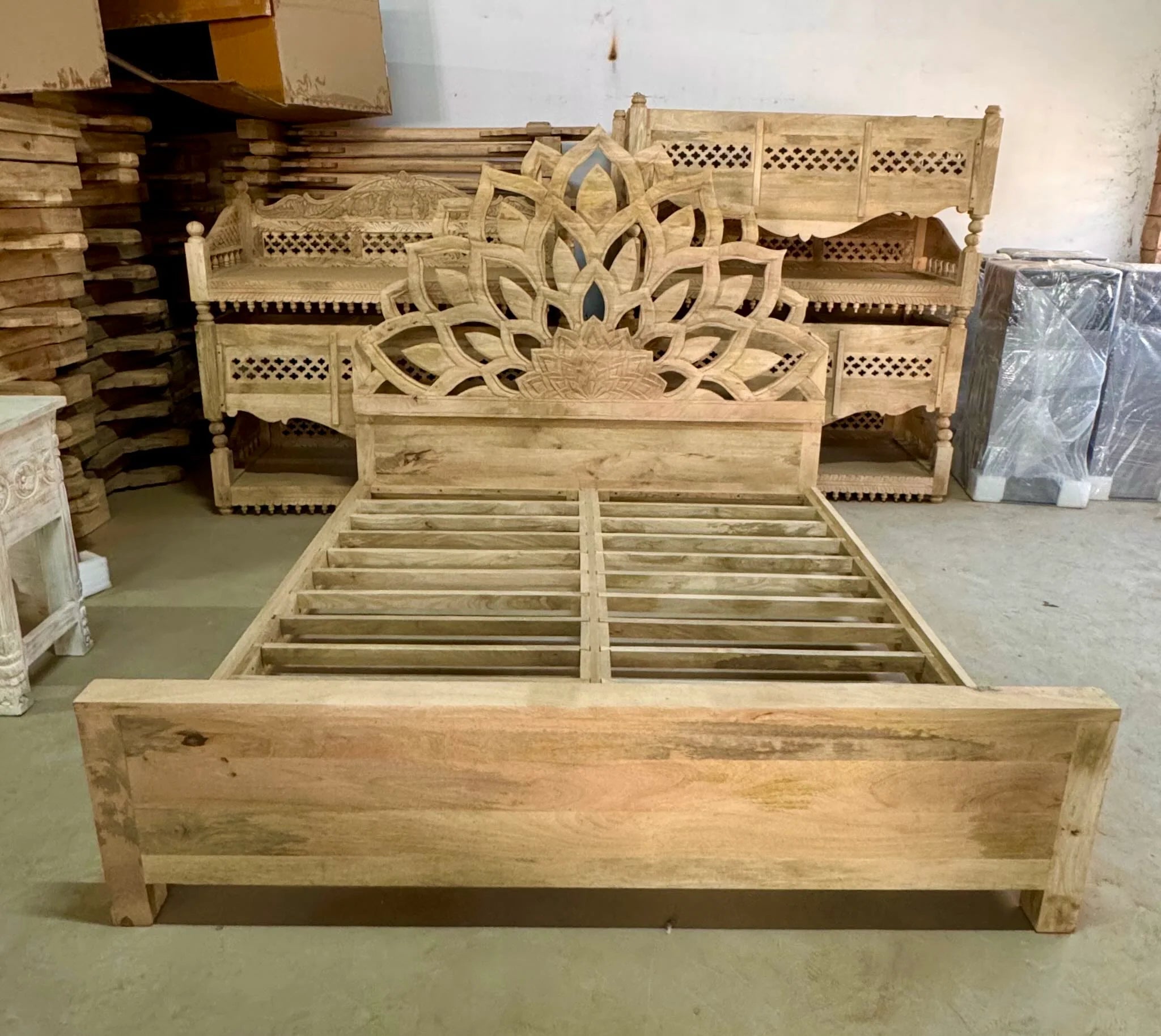 Lotus Hand-Carved Mango Wood Bed (King Size) - DOBRI ARTS AU