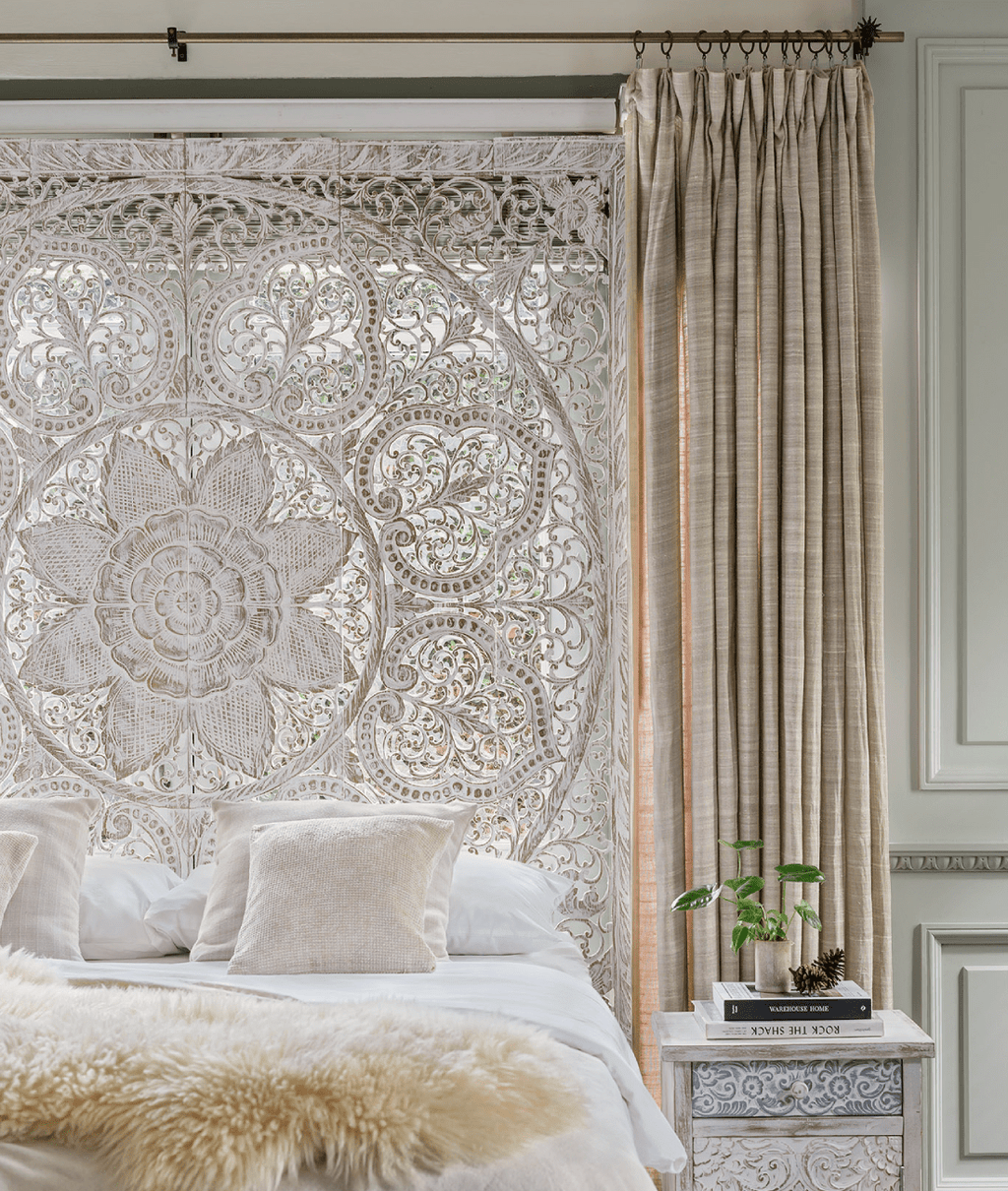 Mira Hand Carved Mango Wood Wall Headboard – Ornate Floral Medallion Panel, Antique White Finish - DOBRI ARTS AU