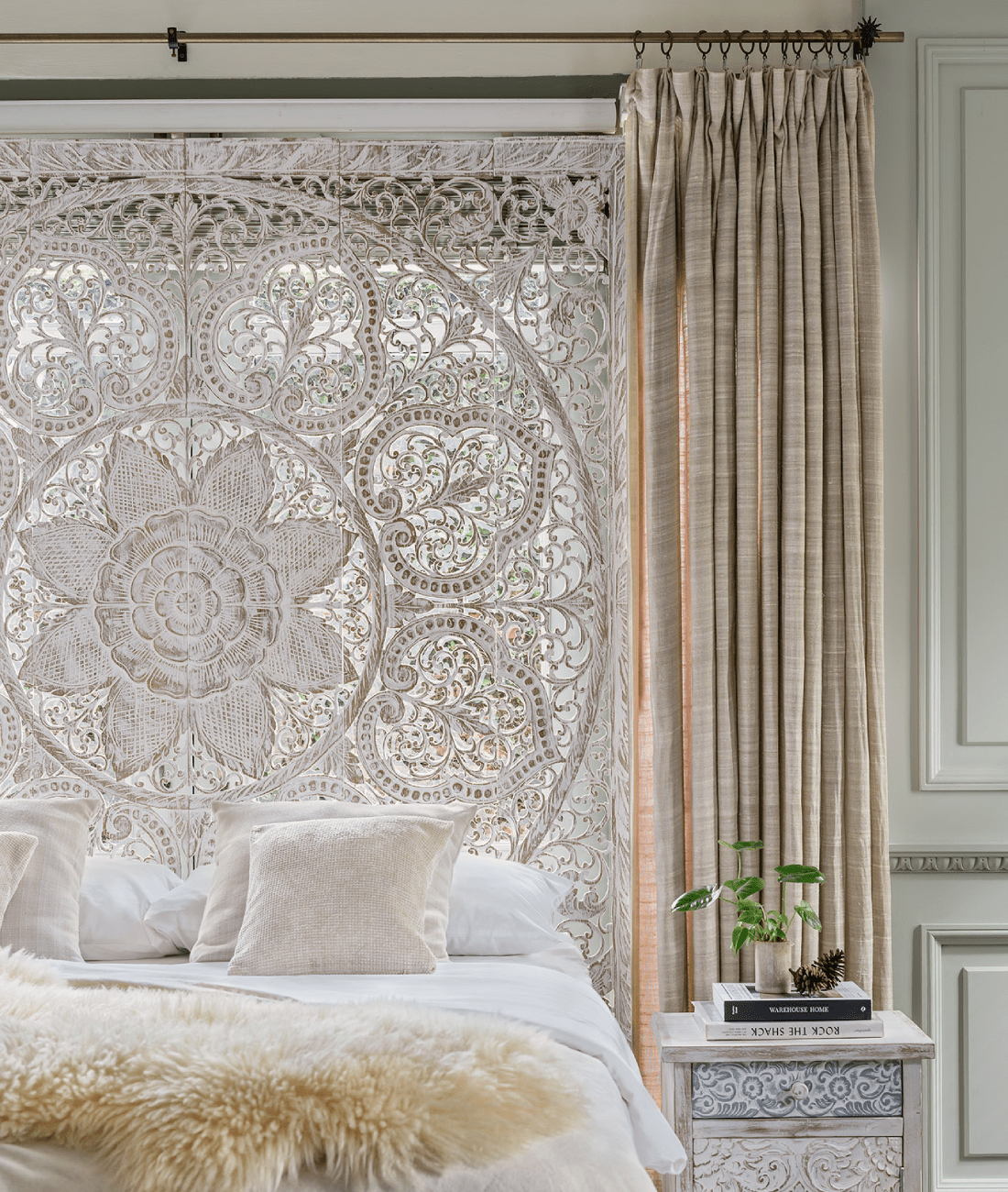 Mira Hand Carved Mango Wood Wall Headboard – Ornate Floral Medallion Panel, Antique White Finish - DOBRI ARTS AU
