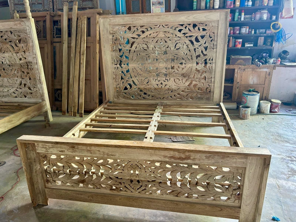 Nidhi Hand-Carved Solid Wood Bed (King Size) - DOBRI ARTS AU
