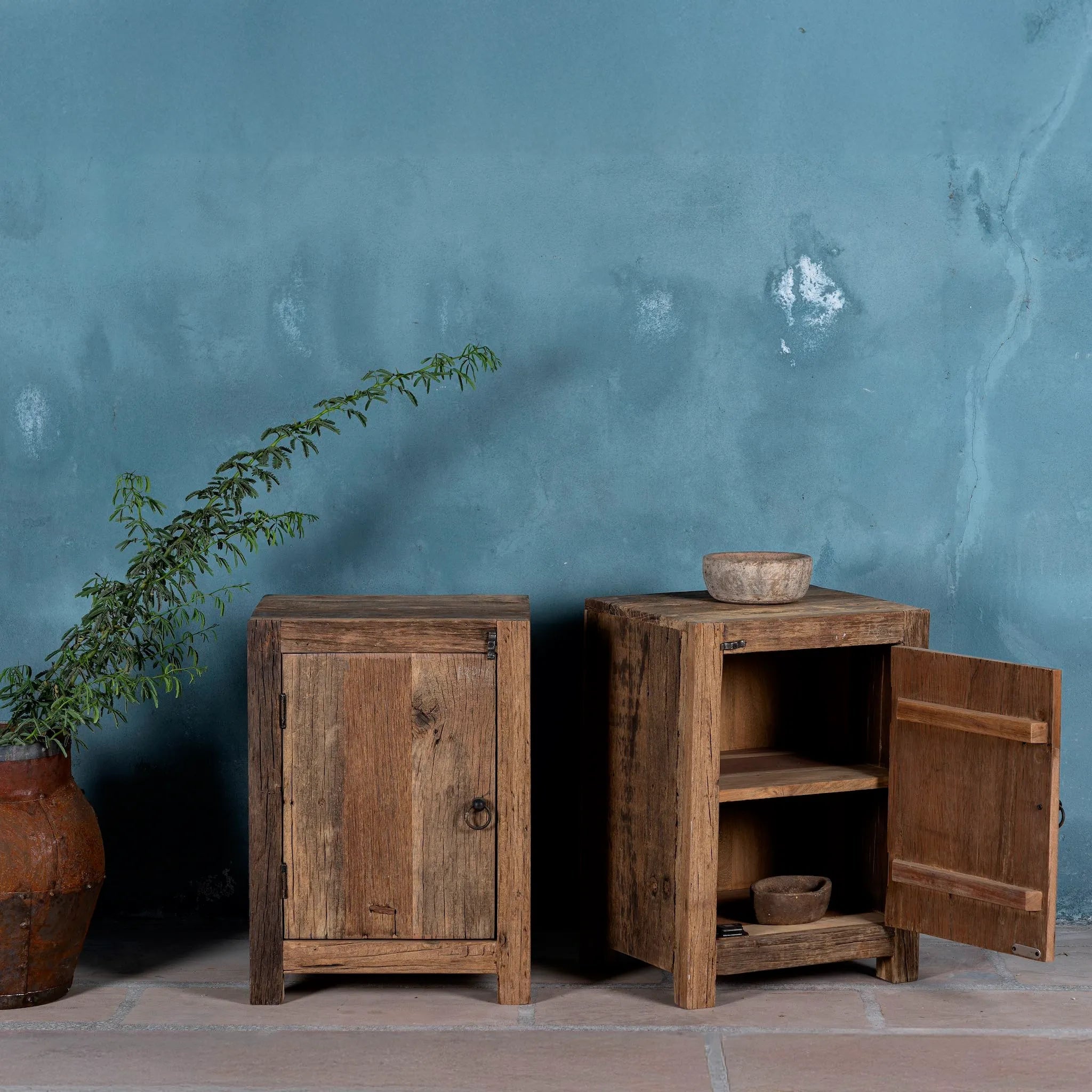 Rustic Reclaimed Wood Bedside Cabinet - DOBRI ARTS AU