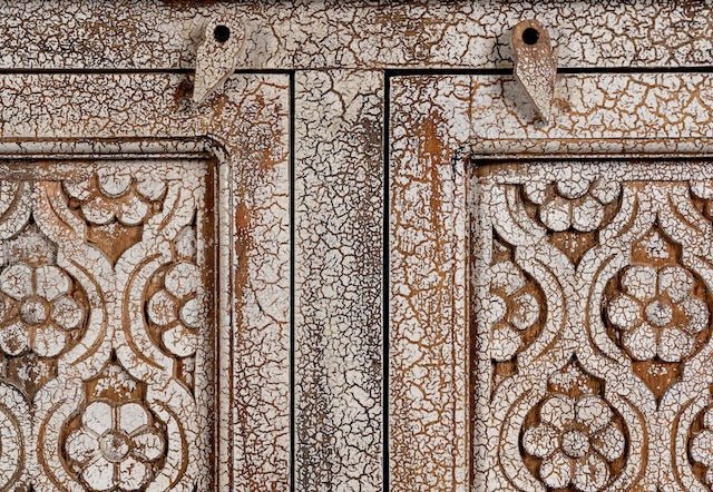 Sarahan Distressed Carved Mango Wood Sideboard - DOBRI ARTS AU