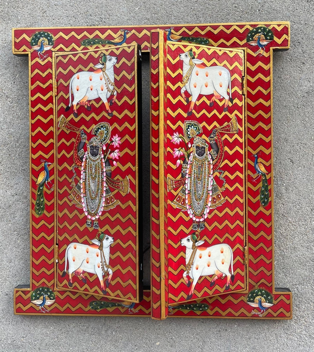 Shreenathji Hand-Painted Devotional Wooden Shrine Panel - DOBRI ARTS AU