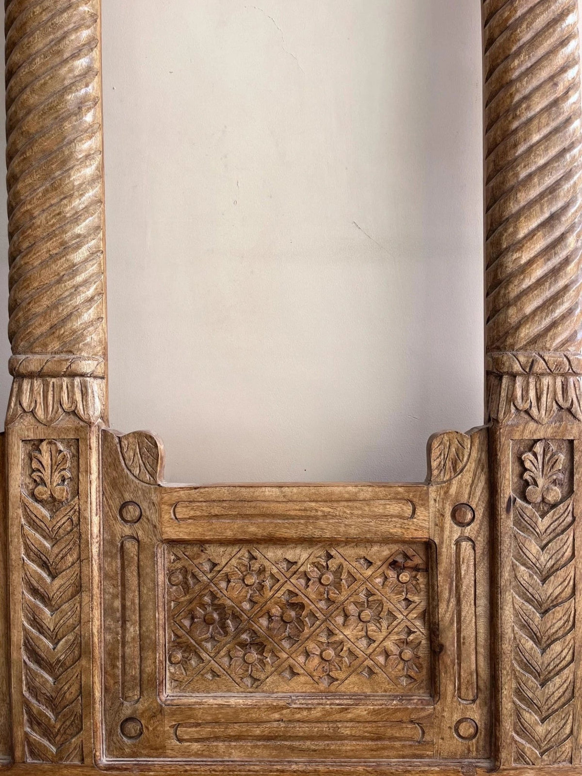 Triple-Arch Hand-Carved Wooden Mirror Panel with Distressed White Finish - DOBRI ARTS AU