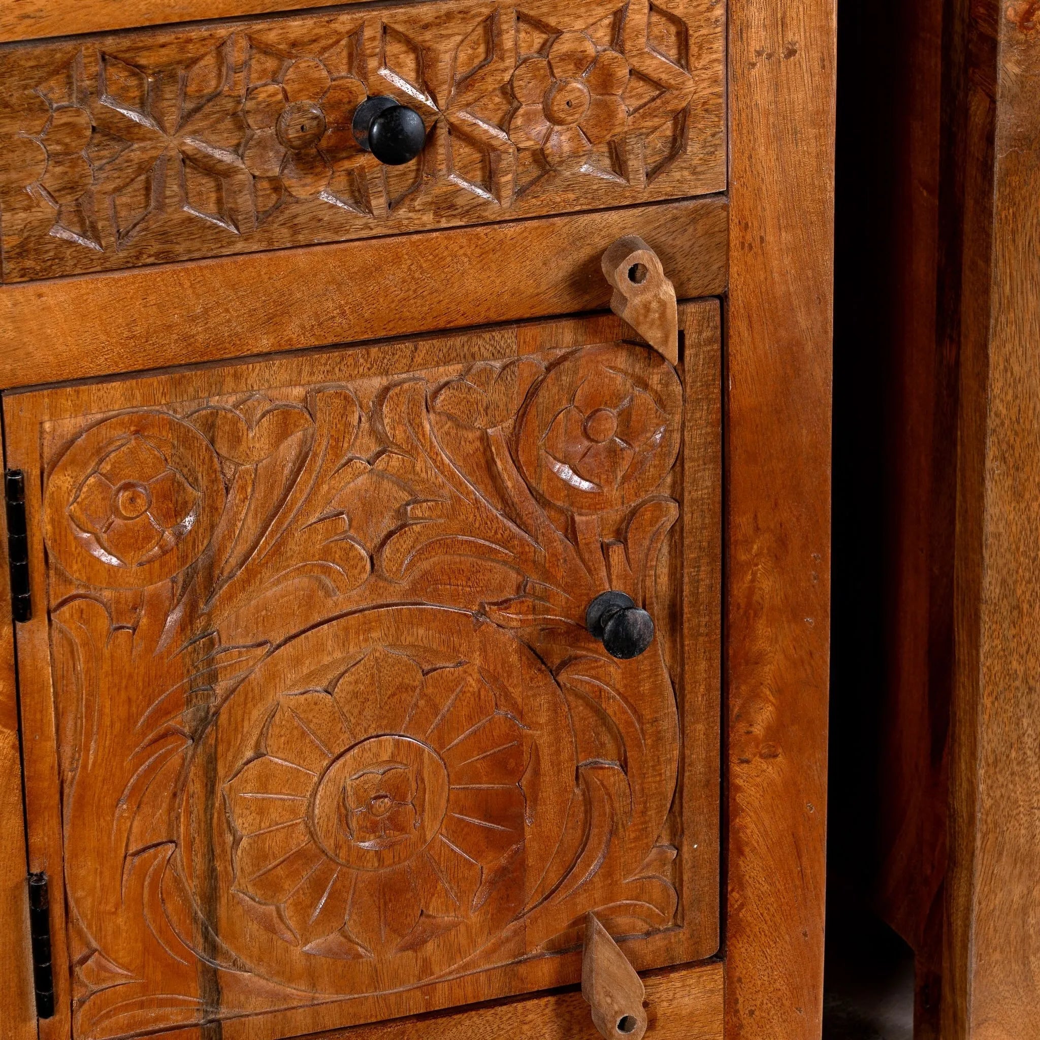 Vardaan Carved Bedside Cabinet Set - DOBRI ARTS AU